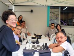 A estudante da EMEF Francisco Ferreira Paes, Verônica Barbosa de Oliveira Brito foi medalhista no campeonato de xadrez.