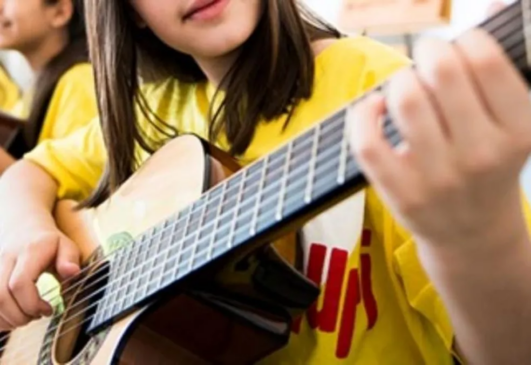 O objetivo do programa é difundir a música e promover o intercâmbio cultural em diversos temas disponíveis