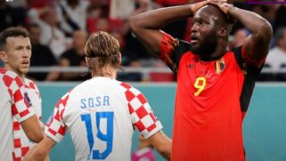 Lukaku perde três gols inacreditáveis e a Bélgica é eliminada na fase de grupos da Copa