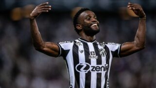 Legenda: Mendoza é o artilheiro do Ceará em 2022