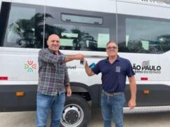 Veiculo adaptado foi adquirido através do programa Cidade Acessível