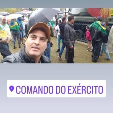 Rodrigo Santana perdeu a vaga de auxiliar técnico do Corinthians após polêmica pró-Bolsonaro