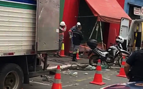 Reparos na rede elétrica na rua dos Gusmões, no centro de São Paulo, só foram realizados após moradores 'sequestrarem' equipe da Enel