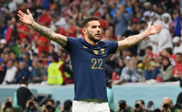 Theo Hernández abriu o placar para a vitória francesa contra Marrocos