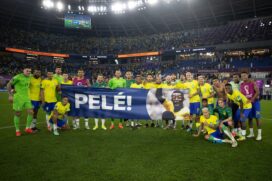 Seleção homenageia o Rei do Futebol