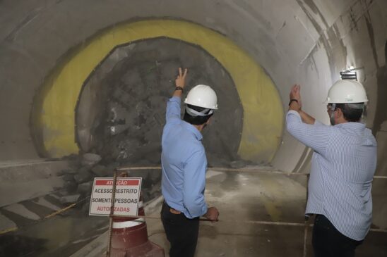 Prefeito Ricardo Nunes e governador Tarcísio de Freitas nas obras da linha 6-Laranja do Metrô, na Freguesia do Ó