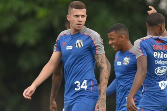 Jobson deve se transferir para o futebol árabe