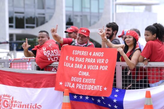 Apoiadores do presidente Lula, em Brasília