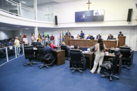 Sem acordo, a sessão desta terça-feira foi encerrada e os vereadores devem se encontrar novamente no dia 10