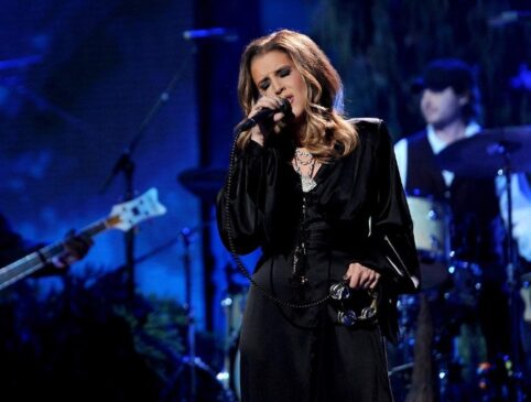 Lisa Marie Presley, filha de Elvis, o rei do rock