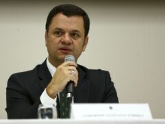 Na decisão, Moraes disse que Anderson Torres vai depor na condição de testemunha e deverá ter o direito ao silêncio e a garantia de não autoincriminação assegurados