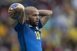 Daniel Alves é acusado de ter agredido sexualmente uma mulher