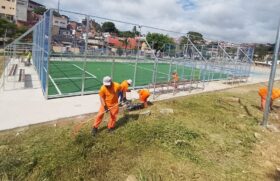 Um mutirão de serviços de revitalização na Praça José Leal, no Jardim Jacira ocorreu nesta terça (3). O objetivo da ação é revitalizar o espaço.