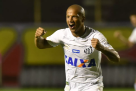 Sánchez chegou ao Santos em julho de 2018, logo após disputar a Copa do Mundo pela Seleção Uruguaia