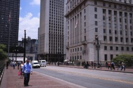 Viaduto do Chá, no centro de São Paulo