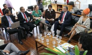 Solicitação ocorre após série de ataques contra esses profissionais pelo Brasil