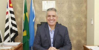 Válter Suman é prefeito de Guarujá