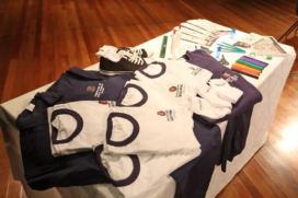 Para a compra do uniforme, o valor do benefício é de R$ R$ 573,53. Já para o material escolar, os créditos para os kits variam de R$ 41,26 (para as crianças do berçário) até R$ R$ 201,28 (alunos do ensino fundamental)