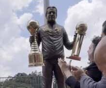 Estátua de Telê Santana foi inaugurada no Morumbi
