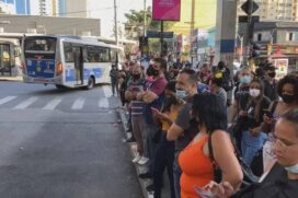 A SPTrans afirmou que os ônibus da Viação Sambaíba começaram a sair da garagem às 6h