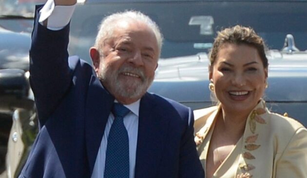 A primeira-dama Janja Lula da Silva, terá um encontro com Jill Biden, mulher do presidente americano, Joe Biden, durante a visita de Luiz Inácio Lula da Silva (PT) a Washington nesta sexta (10)