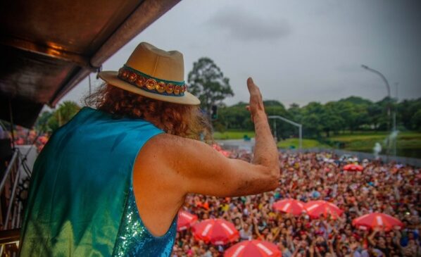 Alceu Valença, durante o pré-Carnaval de SP em 2023