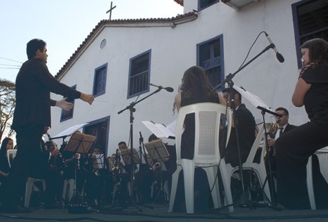 No próximo sábado, 11 de fevereiro, a partir das 11h, acontece a apresentação da tradicional Banda Municipal de Embu das Artes