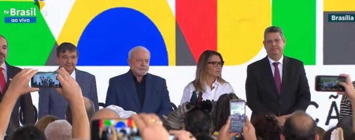 Relançamento do Conselho Nacional de Segurança Alimentar e Nutricional (CONSEA), que reúne representantes do governo e da sociedade civil