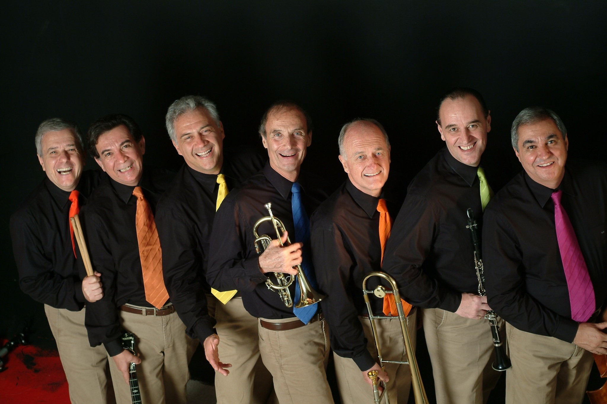 Com 58 anos de carreira, a Traditional Jazz Band possui em sua discografia vinte e três CD'S lançados