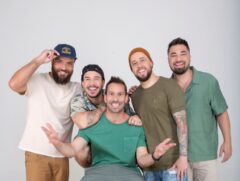 Jeito Moleque tem quase 25 anos de trajetória e mais de 1.8 milhões ouvintes mensais no Spotify.