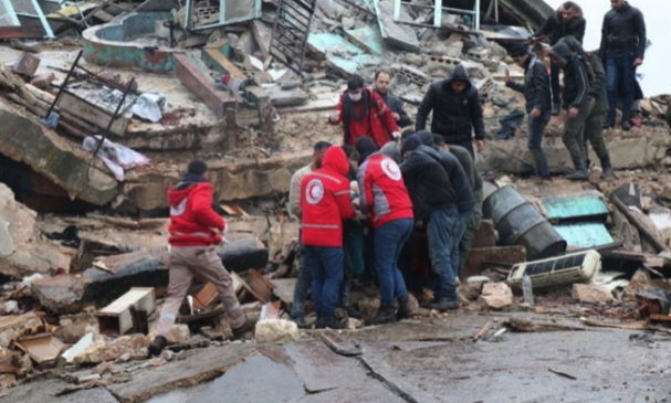 Imagens dos escombros do terremoto que atingiu a Turquia e a Síria