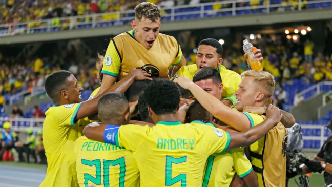 O Brasil venceu o Paraguai por 2 a 0, nesta segunda-feira (6), manteve 100% de aproveitamento no hexagonal final do Sul-Americano sub-20 e, de quebra, garantiu vaga na Copa do Mundo da categoria