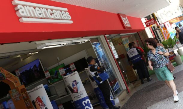As demonstrações financeiras deveriam ser publicadas na manhã desta segunda-feira (13)
