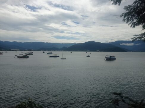 Ubatuba, no litoral norte paulista, deve ter tempestades durante o Carnaval
