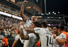 O atacante Yuri Alberto marcou duas vezes