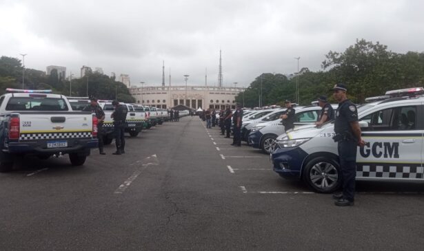 Veículos da GCM e da CET entregues na Praça Charles Miller