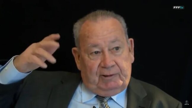 O francês Just Fontaine, recordista de gols em apenas uma Copa do Mundo, com 13 tentos no Mundial da Suécia, em 1958, quando o Brasil ganhou sua primeira Copa do Mundo, morreu nesta quarta-feira, aos 89 anos