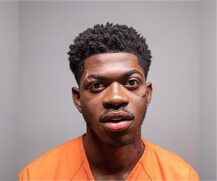 Lil Nas X se apresenta no primeiro da de Lollapalooz.