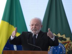 O governo vai adiantar as transferências de R$ 1,097 bilhão no âmbito do PDDE (Programa Dinheiro Direito na Escola)