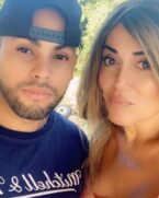 Mulher Abacaxi volta com marido