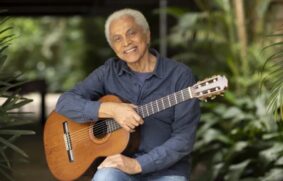 Paulinho da Viola recebeu alta após cirurgia no Rio