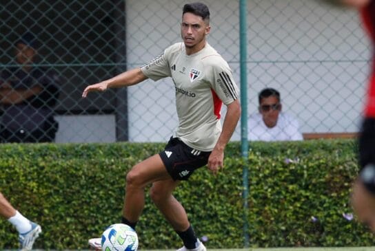O São Paulo anunciou a contratação do lateral direito Raí Ramos na manhã desta sexta-feira (24).