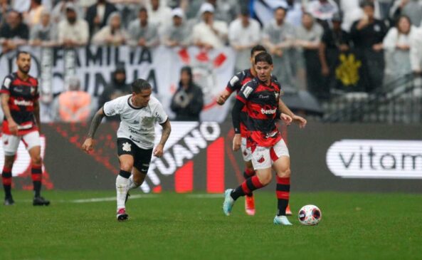 Não há argumentos que diminua o fator vexame do Timão ser eliminado em casa, com um estádio lotado.
