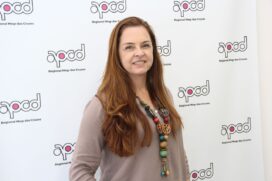 Roberta Spinosa, 2ª Vice-presidente da APCD-RMC (Associação Paulista de Cirurgiões-Dentistas - Regional de Mogi das Cruzes) e embaixadora da Turma do Bem, maior ONG do mundo em número de voluntários es