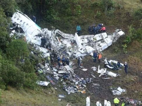 Há 6 anos, queda de avião mata quase toro o time da Chapecoense
