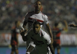 São Paulo vence em Itu e se classifica para as oitavas