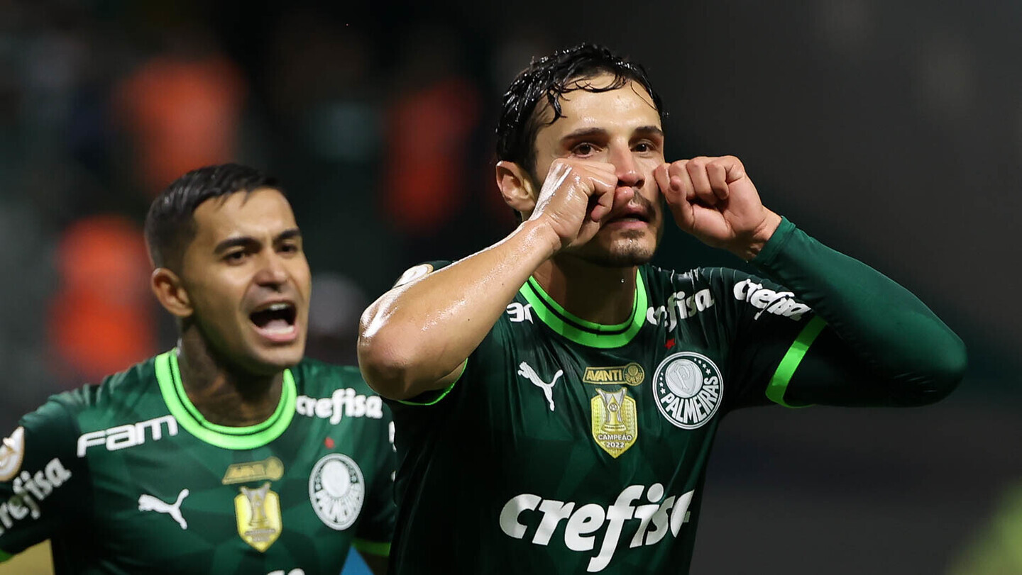 Ele é o 57&ordm; jogador que mais representou a equipe na história
