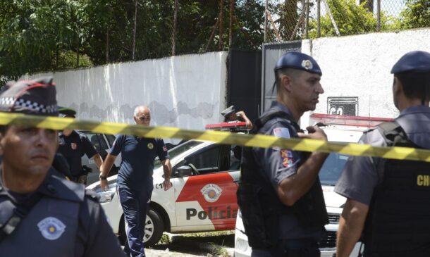 O reajuste, previsto para entrar em vigor em julho, vai beneficiar mais de 150 mil pessoas, incluindo profissionais das polícias Civil, Militar, Técnico-Científica e Corpo de Bombeiros, aposentados e pensionistas