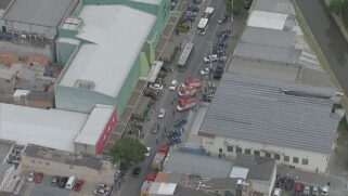 Viaturas em frente ao Pronto Socorro Central de Itapevi
