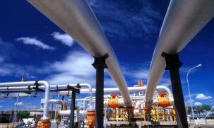 Segundo a Petrobras, o combustível terá redução de R$ 0,14 por litro a partir deste sábado nas refinarias, o que representa uma baixa de 5,3%